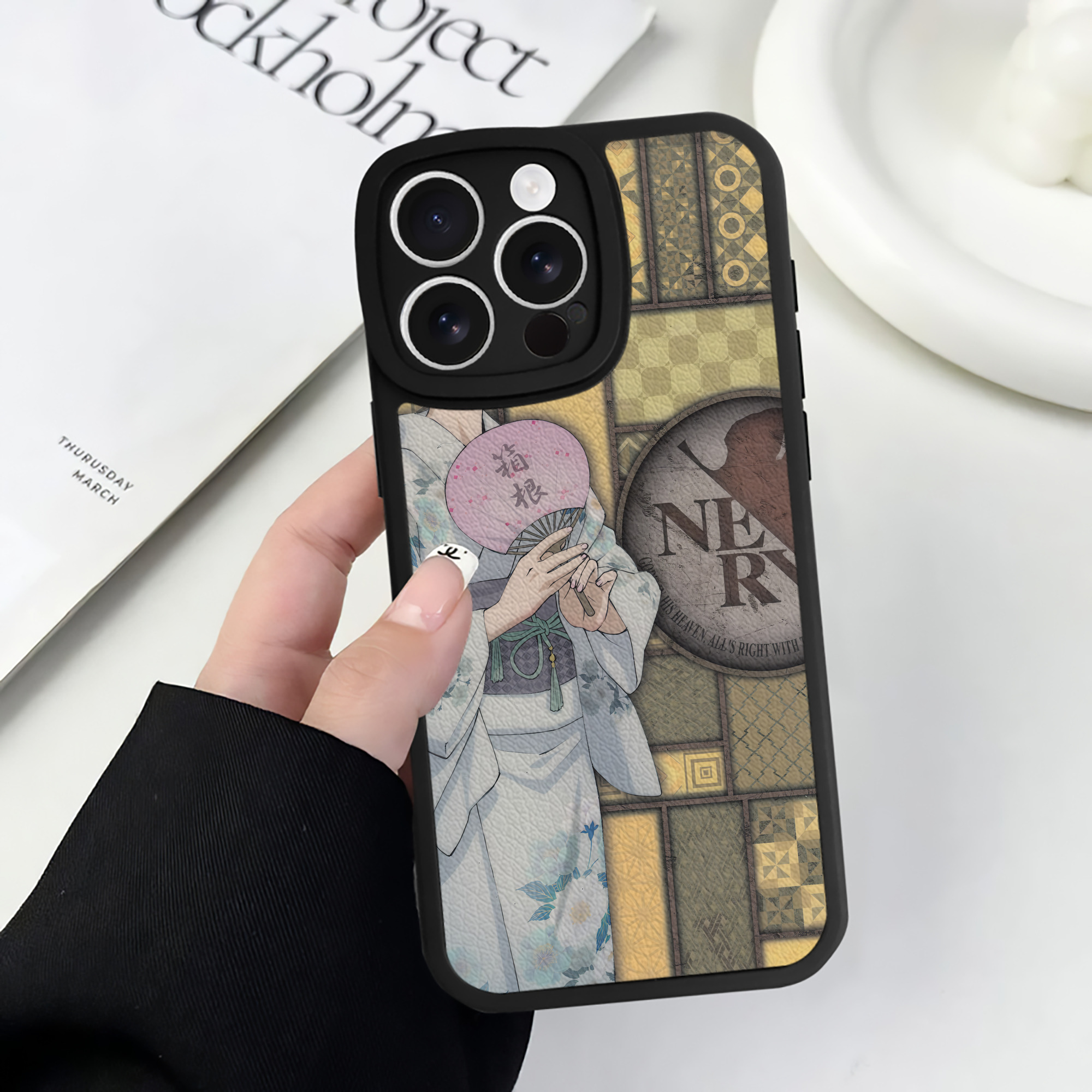 （画像用） EVA 新世紀エヴァンゲリオン 【iPhone 16シリーズ対応】シリコンスマホケース（レザー調） 材質：シリコン